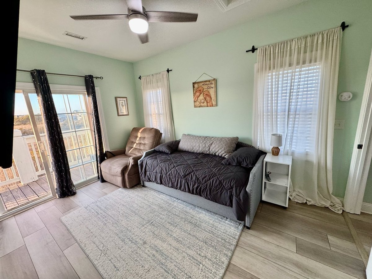 Bedroom 3 — two single beds